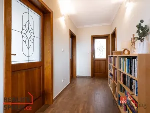 Prodej rodinného domu, Kly - Hoření Vinice, 288 m2