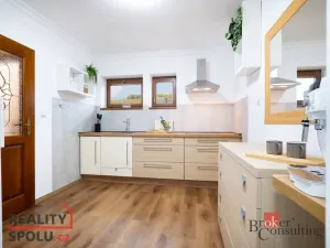 Prodej rodinného domu, Kly - Hoření Vinice, 288 m2