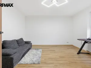 Prodej bytu 4+kk, Karlovy Vary - Tašovice, Slovanská, 96 m2