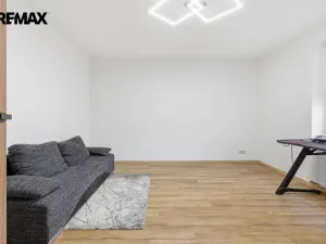 Prodej bytu 4+kk, Karlovy Vary - Tašovice, Slovanská, 96 m2