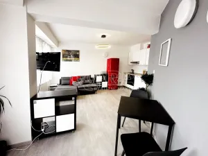 Pronájem bytu 2+kk, Praha, Dalimilova, 52 m2