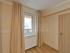 Pronájem bytu 1+1, Praha - Střížkov, Chrastavská, 30 m2