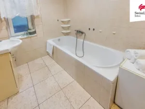 Prodej bytu 3+1, Dvůr Králové nad Labem, Nová Tyršova, 72 m2