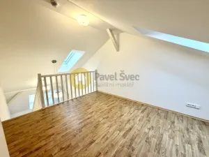 Pronájem bytu 1+kk, Strakonice - Strakonice I, Velké náměstí, 32 m2