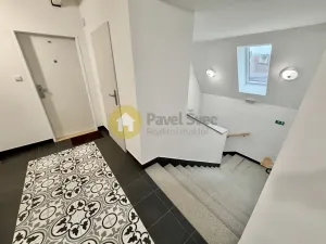 Pronájem bytu 1+kk, Strakonice - Strakonice I, Velké náměstí, 32 m2