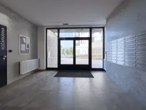 Pronájem bytu 2+kk, Praha - Ruzyně, Huppnerova, 56 m2