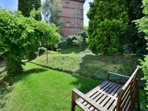 Pronájem bytu 1+kk, Praha - Smíchov, Na Březince, 30 m2