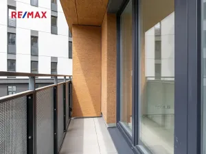 Prodej bytu 1+kk, Praha - Háje, Sochorcova, 33 m2