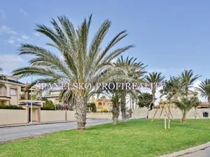 Prodej vily, Orihuela, Španělsko, 80 m2