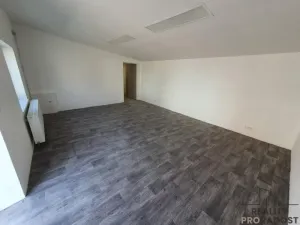 Pronájem kanceláře, Znojmo, 28. října, 32 m2