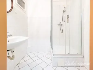 Pronájem bytu 3+1, Praha - Libeň, Drahobejlova, 77 m2