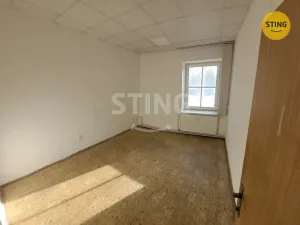 Pronájem kanceláře, Třinec, nám. Míru, 13 m2