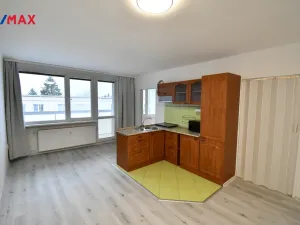 Pronájem bytu 1+1, Hradec Králové - Slezské Předměstí, Ječná, 34 m2