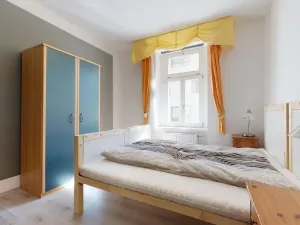 Pronájem bytu 1+kk, Praha - Vršovice, Donská, 30 m2