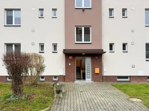 Pronájem bytu 3+1, Praha - Čakovice, Úslavská, 76 m2