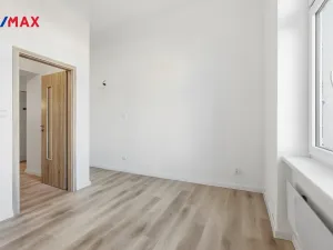 Prodej bytu 3+kk, Karlovy Vary, Moskevská, 72 m2