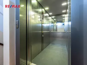 Pronájem bytu 3+kk, Praha - Bohnice, Radomská, 54 m2