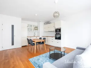 Pronájem bytu 3+kk, Praha - Hloubětín, Waltariho, 75 m2