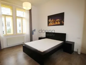 Pronájem bytu 2+kk, Praha, Lucemburská, 54 m2