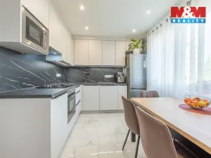 Prodej bytu 3+1, Slaný, Pražská, 68 m2