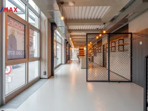Pronájem restaurace, Praha - Stodůlky, Tlumačovská, 365 m2