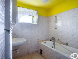 Prodej rodinného domu, Bernartice, 150 m2