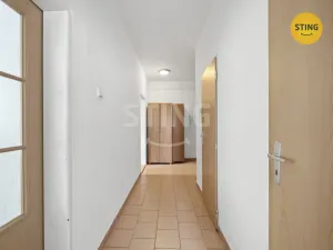Pronájem bytu 2+1, Nová Role, Tovární, 60 m2