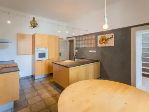 Pronájem bytu 3+1, Praha - Bubeneč, Uralská, 101 m2