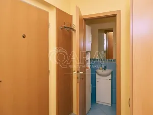 Pronájem bytu 2+kk, Beroun - Beroun-Město, Nad Paloučkem, 48 m2