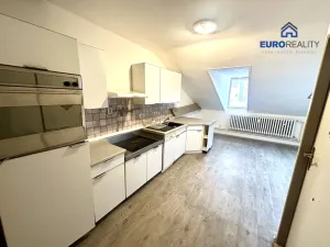 Pronájem bytu 3+1, Mariánské Lázně, Hlavní třída, 97 m2