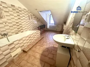 Pronájem bytu 3+1, Mariánské Lázně, Hlavní třída, 97 m2
