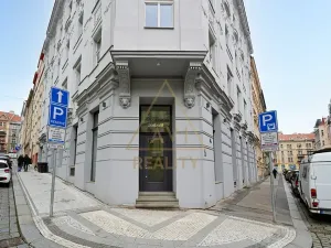 Pronájem obchodního prostoru, Praha - Vršovice, Černomořská, 364 m2