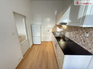 Pronájem bytu 2+kk, Praha - Smíchov, Drtinova, 40 m2