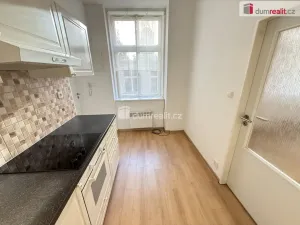Pronájem bytu 2+kk, Praha - Smíchov, Drtinova, 40 m2