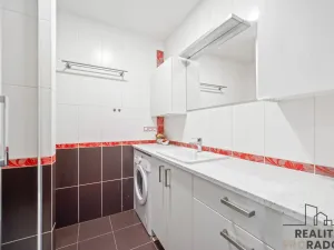 Pronájem bytu 2+kk, Pardubice - Zelené Předměstí, nábřeží Závodu míru, 49 m2