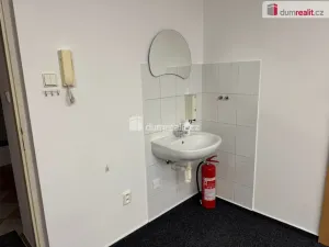 Pronájem komerční nemovitosti, Vítkov, náměstí Jana Zajíce, 31 m2