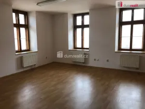 Pronájem komerční nemovitosti, Vítkov, náměstí Jana Zajíce, 31 m2