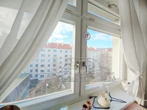 Prodej bytu 2+kk, Praha - Vršovice, Kišiněvská, 48 m2