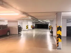 Pronájem garážového stání, Praha - Háje, Jurkovičova, 16 m2