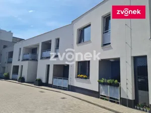 Pronájem bytu 1+kk, Otrokovice, Komenského, 39 m2