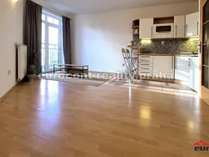 Pronájem bytu 1+kk, Praha - Vršovice, Přípotoční, 29 m2