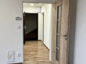 Pronájem bytu 3+1, Dvorce, Komenského, 76 m2