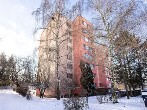 Pronájem bytu 3+1, Praha - Troja, Krosenská, 69 m2