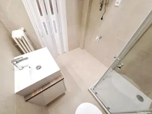 Pronájem bytu 1+kk, Hradec Králové, Nerudova, 30 m2