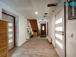 Prodej rodinného domu, Kraslice - Černá, 192 m2