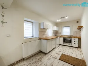 Prodej rodinného domu, Kraslice - Černá, 192 m2