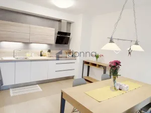 Pronájem bytu 2+kk, Praha, Menclova, 64 m2