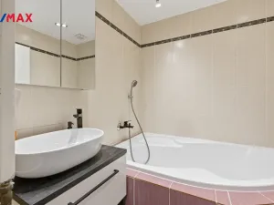 Prodej bytu 3+1, Otovice, K Panelárně, 83 m2