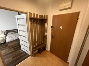 Pronájem bytu 1+kk, Hradec Králové, Severní, 27 m2