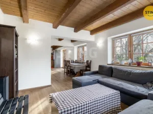 Prodej rodinného domu, Bystřice, 294 m2